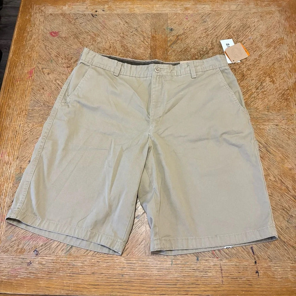 NWT TIMBERLAND Mens Chino Short 10 in Inseam Casual Flat Front Khaki Short Sz 38 - Picture 1 of 5